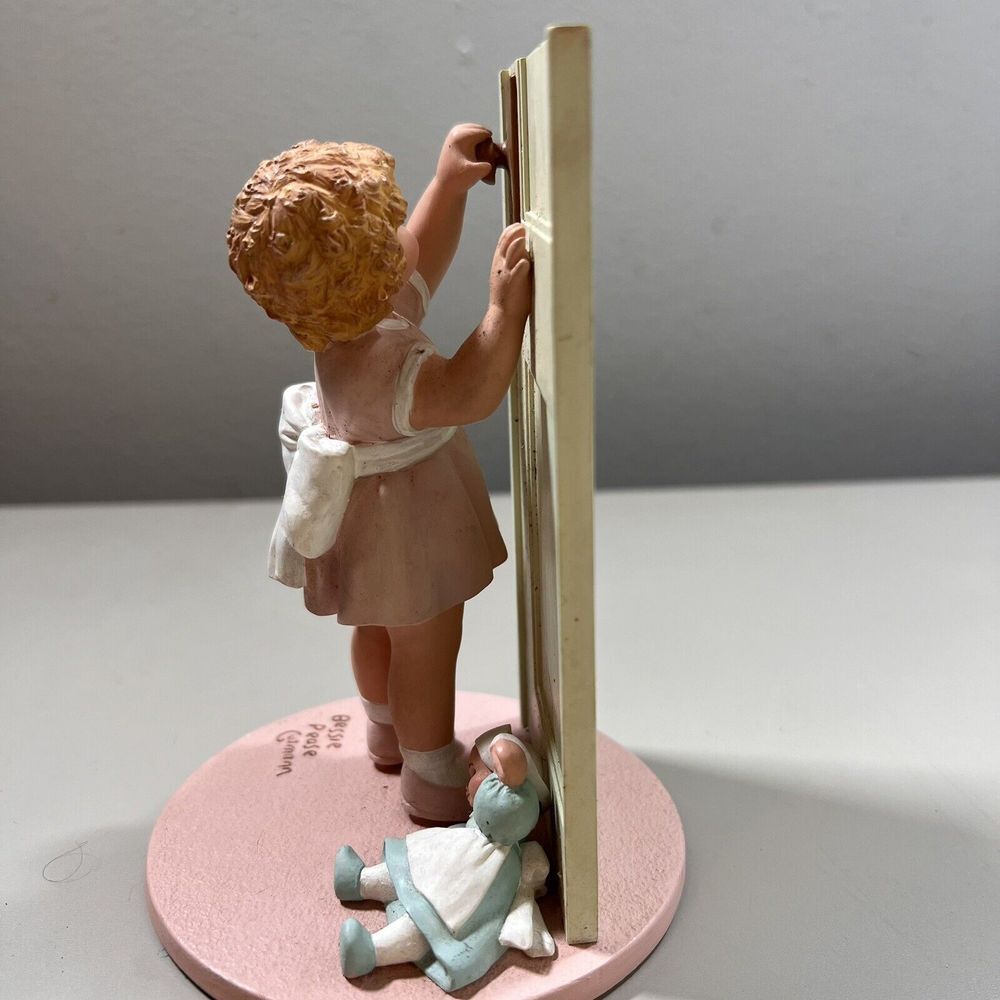 Bessie Pease Gutmann May We Come In Figurine‎ Danbury Mint 1992 LTD Edition - Picture 3 of 7